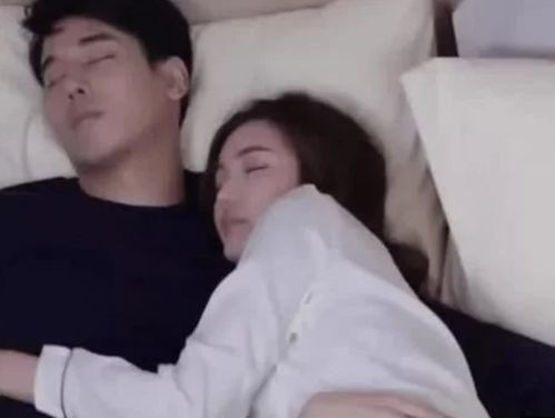 原来睡觉戏是这么拍的,看到演员的表情,才知道什么是演技