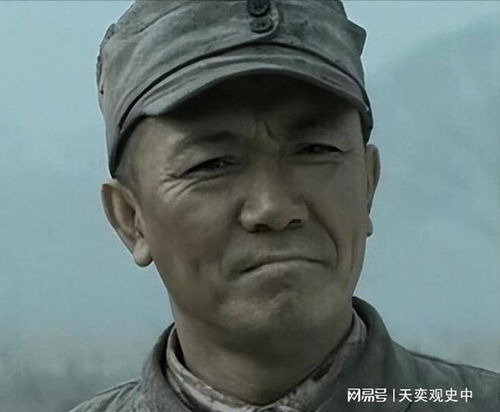37年王近山视察部队,两个女兵上前敬礼,他却转头下令枪毙她们