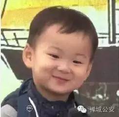 壹周侃丨女司机高速路上报警求救我快不行了什么闯绿灯也要被罚