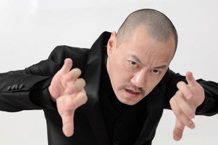 光头强演绎变脸戏法搞怪萌叔雪村表情包新鲜来袭