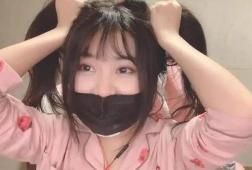 小团团终于露全脸了素颜跳舞引全网关注,却被人吐槽没灵魂了