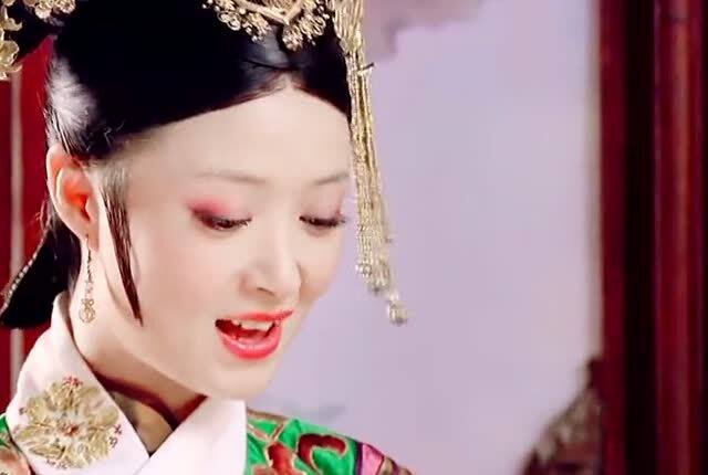 丫鬟敢公然勾引皇上,华妃差点剁了她的手,真是太吓人了