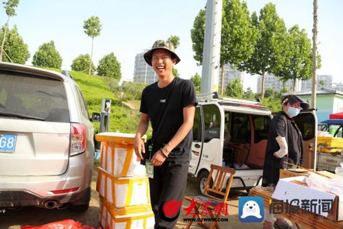 地摊经济火了来看看临沂商贩们的表情