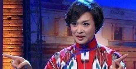 从怼遍半个娱乐圈,到3个节目全被停播,到底是谁让金星闭上了嘴