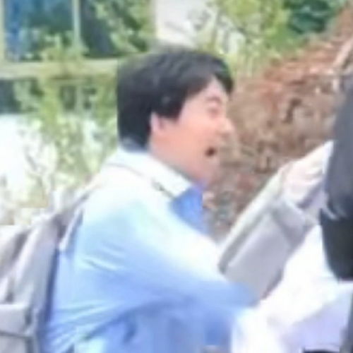 几岁了奔跑吧郭麒麟被蔡徐坤拉着假装跳水吓出表情包