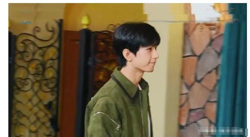 奔跑吧成毅出场害羞,喝酒表情亮了,与蔡徐坤聊天宛如俩小孩