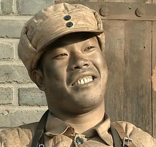 因为剧组经费有限,亮剑临时喊来4个群演,结果却成为经典