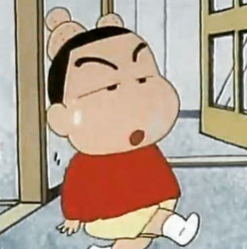 李蜡笔小新泌头上顶包被欺负的小可爱一模一样
