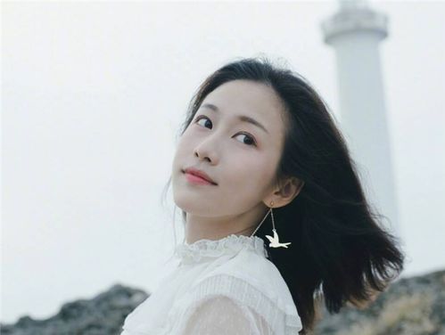 她曾是巴啦啦小魔仙的小透明,12年过去,却是人气最高