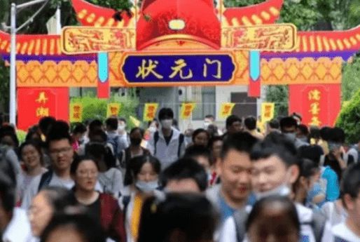 高考查分竟只有0分当女生反应过来时,笑了坐等985通知书