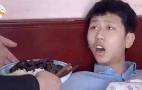 杨幂米线只吃一根,触动吃货敏感神经,网友太自律了