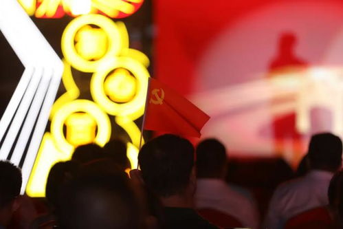 永远跟党走光影秀闪耀浦江上海这些地方的光影秀同样精彩