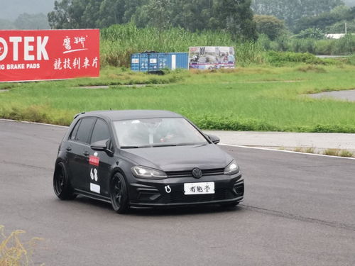 高尔夫mk7背上小书包,变身拉货改装两不误的黑武士