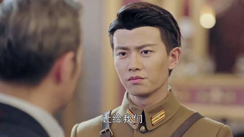 秋蝉富少包下舞厅接头,没想到日本人追来,潜伏者留下帮他,军旅战争