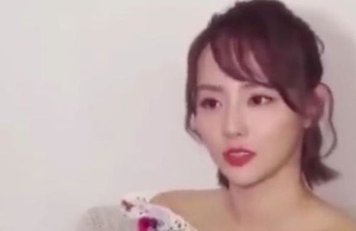 张嘉倪要谢娜手机号被拒,袁咏仪公开排挤张嘉倪表情一言难尽