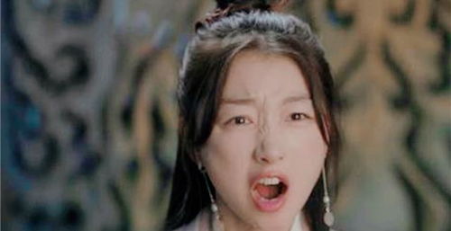 周冬雨新剧开播,影后演技却遭群嘲,被女配张嘉倪碾压