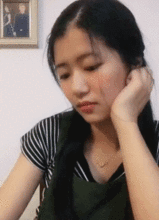 搞笑gif二十万娶你这样的女儿谁干呢我看还是算了吧